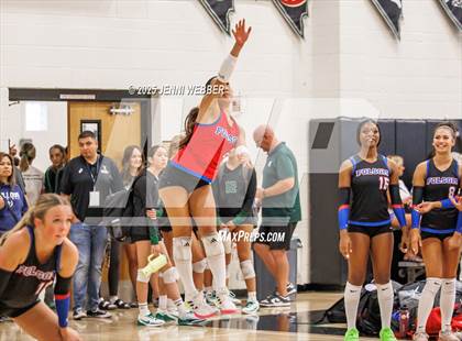 Thumbnail 3 in Mater Dei vs. Folsom (Durango Fall Classic) photogallery.