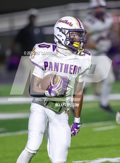 Thumbnail 1 in Bluff Dale vs. Mount Calm (UIL 1A Division 2 Football Bi-District) photogallery.