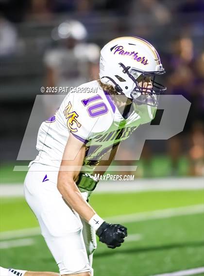 Thumbnail 2 in Bluff Dale vs. Mount Calm (UIL 1A Division 2 Football Bi-District) photogallery.