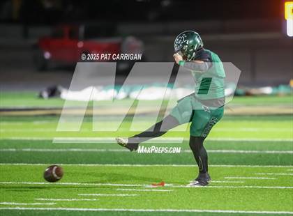 Thumbnail 1 in Bluff Dale vs. Mount Calm (UIL 1A Division 2 Football Bi-District) photogallery.
