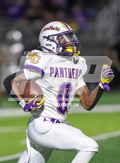 Thumbnail 2 in Bluff Dale vs. Mount Calm (UIL 1A Division 2 Football Bi-District) photogallery.