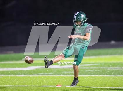 Thumbnail 2 in Bluff Dale vs. Mount Calm (UIL 1A Division 2 Football Bi-District) photogallery.