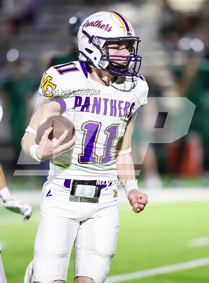 Thumbnail 3 in Bluff Dale vs. Mount Calm (UIL 1A Division 2 Football Bi-District) photogallery.