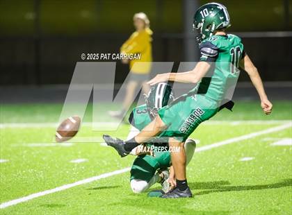 Thumbnail 1 in Bluff Dale vs. Mount Calm (UIL 1A Division 2 Football Bi-District) photogallery.