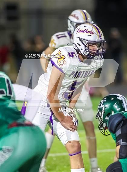 Thumbnail 2 in Bluff Dale vs. Mount Calm (UIL 1A Division 2 Football Bi-District) photogallery.