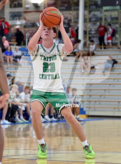 Thumbnail 3 in Southport vs Triton Central (IBCA / IHSAA Showcase) photogallery.