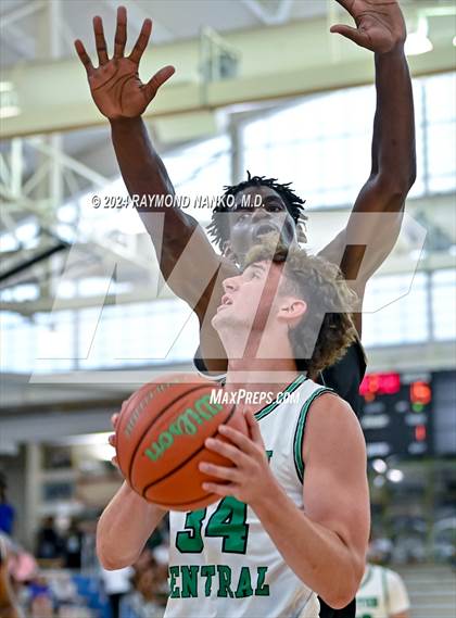 Thumbnail 3 in Southport vs Triton Central (IBCA / IHSAA Showcase) photogallery.