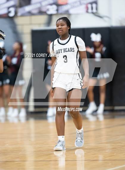 Thumbnail 3 in Dougherty vs Houston County (Bear Brawl Classic) photogallery.