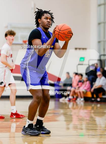 Thumbnail 3 in Oak Grove vs Burlingame (CCS Division III Round 2 @ Aragon) photogallery.