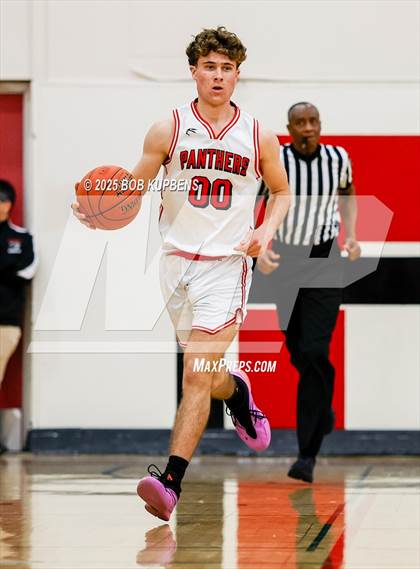 Thumbnail 3 in Oak Grove vs Burlingame (CCS Division III Round 2 @ Aragon) photogallery.
