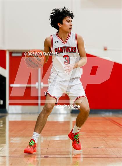 Thumbnail 3 in Oak Grove vs Burlingame (CCS Division III Round 2 @ Aragon) photogallery.