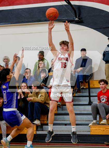 Thumbnail 3 in Oak Grove vs Burlingame (CCS Division III Round 2 @ Aragon) photogallery.