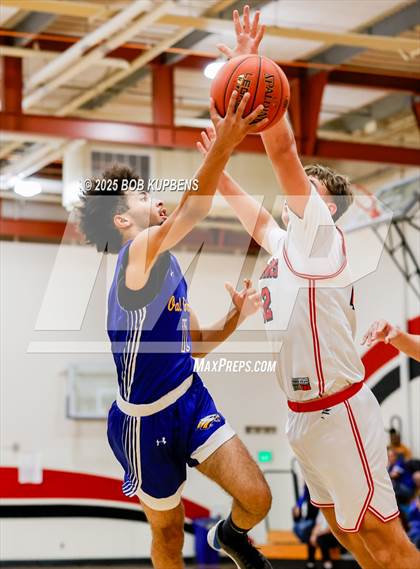 Thumbnail 2 in Oak Grove vs Burlingame (CCS Division III Round 2 @ Aragon) photogallery.