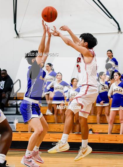 Thumbnail 1 in Oak Grove vs Burlingame (CCS Division III Round 2 @ Aragon) photogallery.