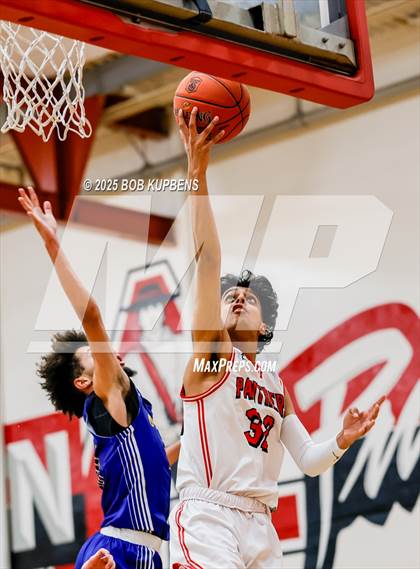 Thumbnail 2 in Oak Grove vs Burlingame (CCS Division III Round 2 @ Aragon) photogallery.