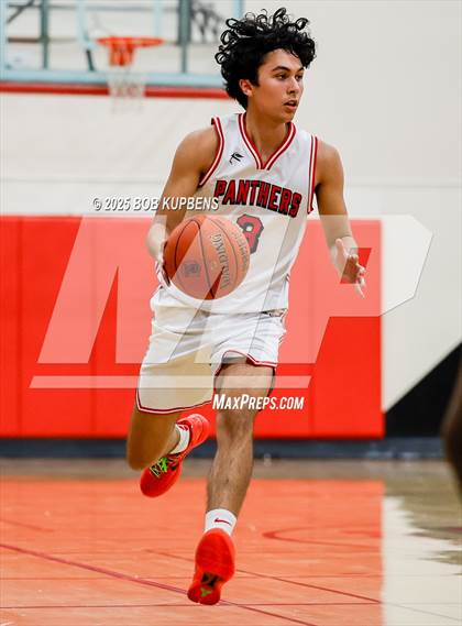 Thumbnail 2 in Oak Grove vs Burlingame (CCS Division III Round 2 @ Aragon) photogallery.