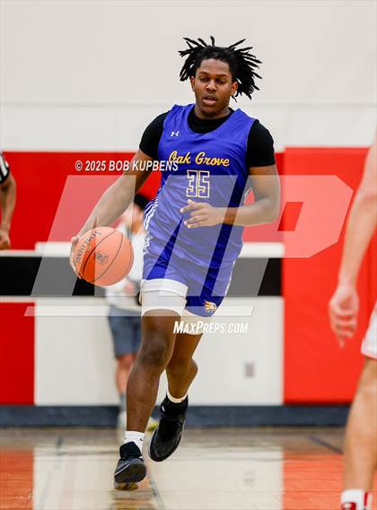 Thumbnail 3 in Oak Grove vs Burlingame (CCS Division III Round 2 @ Aragon) photogallery.