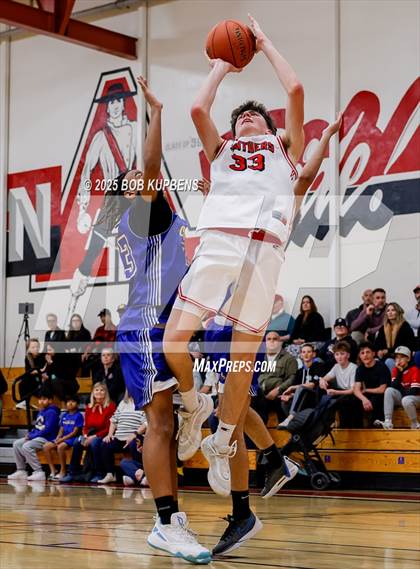 Thumbnail 2 in Oak Grove vs Burlingame (CCS Division III Round 2 @ Aragon) photogallery.