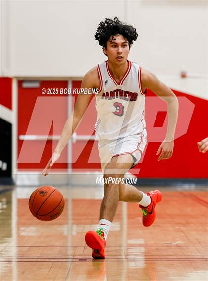 Thumbnail 1 in Oak Grove vs Burlingame (CCS Division III Round 2 @ Aragon) photogallery.