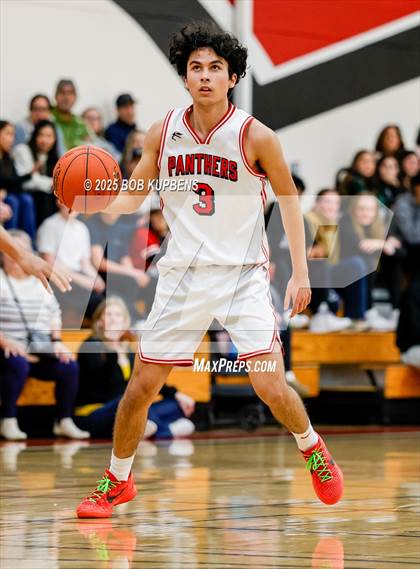 Thumbnail 3 in Oak Grove vs Burlingame (CCS Division III Round 2 @ Aragon) photogallery.