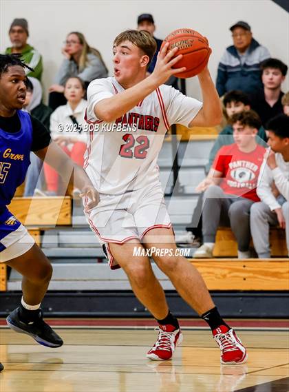 Thumbnail 3 in Oak Grove vs Burlingame (CCS Division III Round 2 @ Aragon) photogallery.