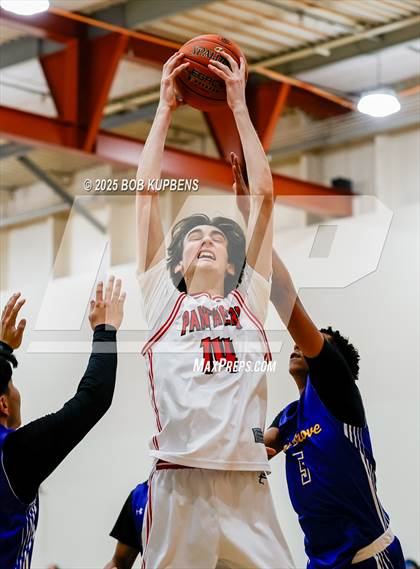 Thumbnail 1 in Oak Grove vs Burlingame (CCS Division III Round 2 @ Aragon) photogallery.