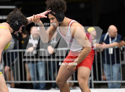 Thumbnail 3 in UHSAA 6A State Tournament photogallery.