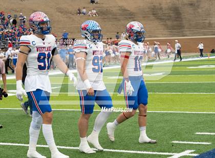 Thumbnail 3 in Galena Park North Shore v Austin Westlake (UIL 6A D1 Semifinal) photogallery.