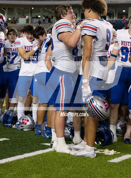 Thumbnail 3 in Galena Park North Shore v Austin Westlake (UIL 6A D1 Semifinal) photogallery.
