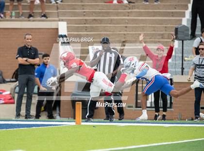 Thumbnail 2 in Galena Park North Shore v Austin Westlake (UIL 6A D1 Semifinal) photogallery.