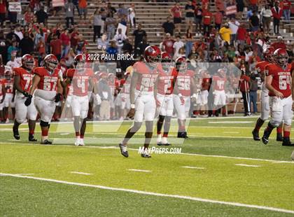 Thumbnail 2 in Galena Park North Shore v Austin Westlake (UIL 6A D1 Semifinal) photogallery.