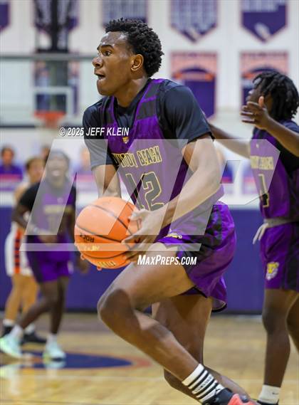 Thumbnail 3 in Benjamin vs Boynton Beach (Holiday Classic of the Palm Beaches) photogallery.