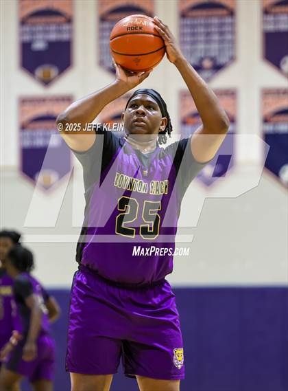 Thumbnail 2 in Benjamin vs Boynton Beach (Holiday Classic of the Palm Beaches) photogallery.