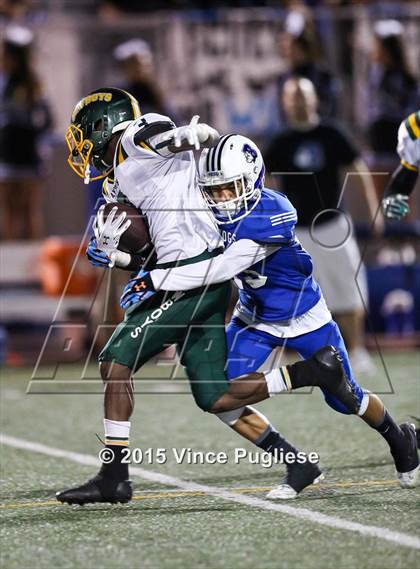 Thumbnail 2 in Canyon vs. Burbank photogallery.