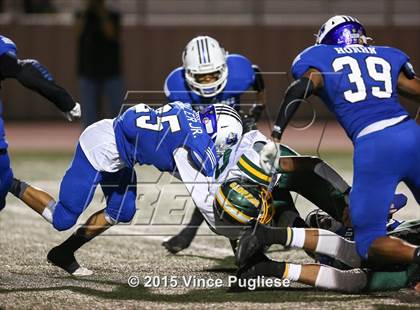 Thumbnail 3 in Canyon vs. Burbank photogallery.