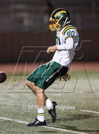 Thumbnail 2 in Canyon vs. Burbank photogallery.
