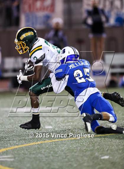 Thumbnail 2 in Canyon vs. Burbank photogallery.