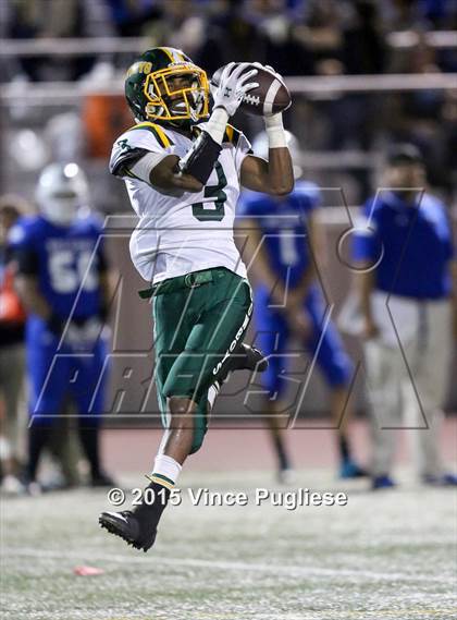 Thumbnail 2 in Canyon vs. Burbank photogallery.