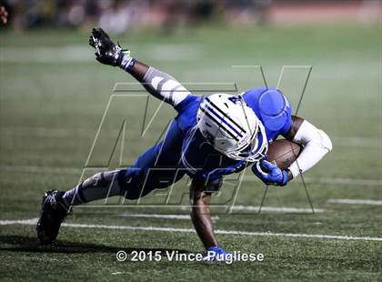 Thumbnail 1 in Canyon vs. Burbank photogallery.