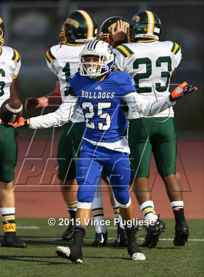 Thumbnail 2 in Canyon vs. Burbank photogallery.