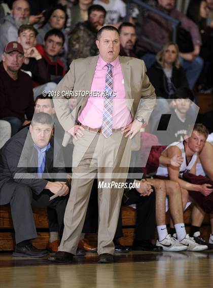Thumbnail 2 in Sesser-Valier vs Benton (Benton Invitational Tournament) photogallery.