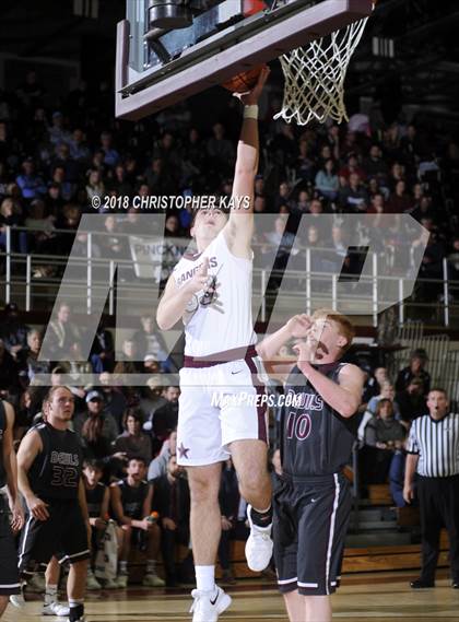 Thumbnail 3 in Sesser-Valier vs Benton (Benton Invitational Tournament) photogallery.