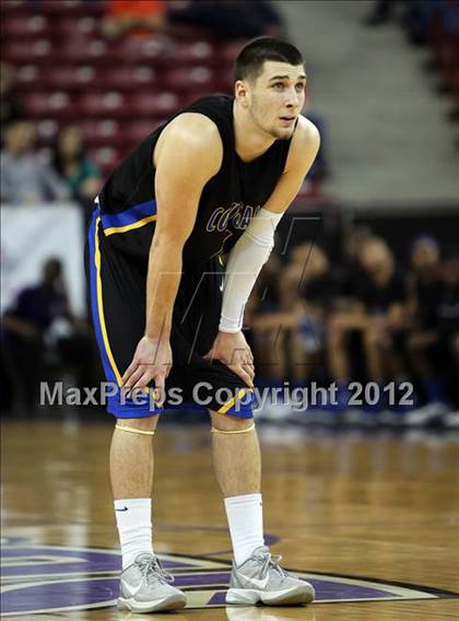 Thumbnail 3 in Newark Memorial vs. Archbishop Mitty (CIF D2 NorCal Regional Final) photogallery.