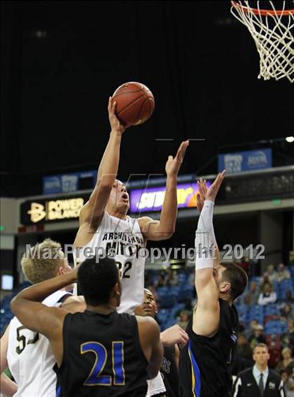 Thumbnail 2 in Newark Memorial vs. Archbishop Mitty (CIF D2 NorCal Regional Final) photogallery.