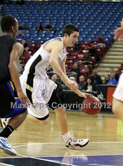 Thumbnail 2 in Newark Memorial vs. Archbishop Mitty (CIF D2 NorCal Regional Final) photogallery.