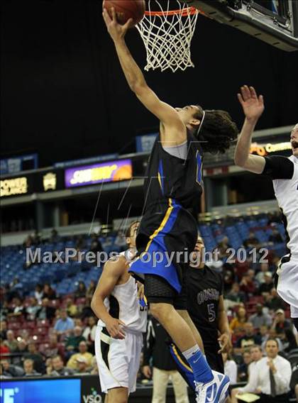 Thumbnail 1 in Newark Memorial vs. Archbishop Mitty (CIF D2 NorCal Regional Final) photogallery.