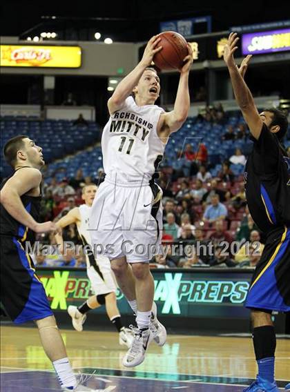 Thumbnail 3 in Newark Memorial vs. Archbishop Mitty (CIF D2 NorCal Regional Final) photogallery.