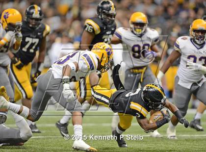 Thumbnail 2 in Edna Karr vs. Neville (LHSAA Class 4A Final) photogallery.