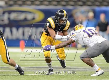 Thumbnail 3 in Edna Karr vs. Neville (LHSAA Class 4A Final) photogallery.