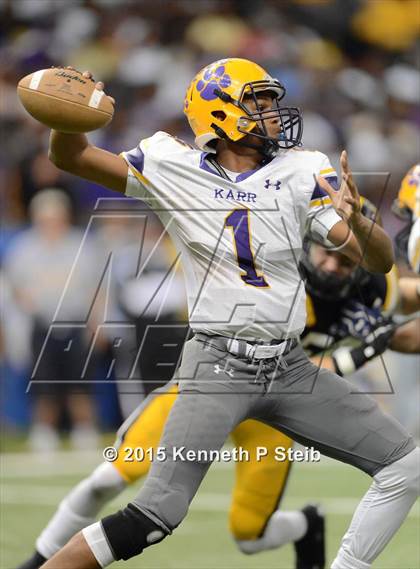 Thumbnail 1 in Edna Karr vs. Neville (LHSAA Class 4A Final) photogallery.